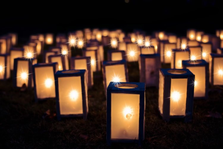 Pyhäinpäivän hartaus Pyhäinpäivän hartaus