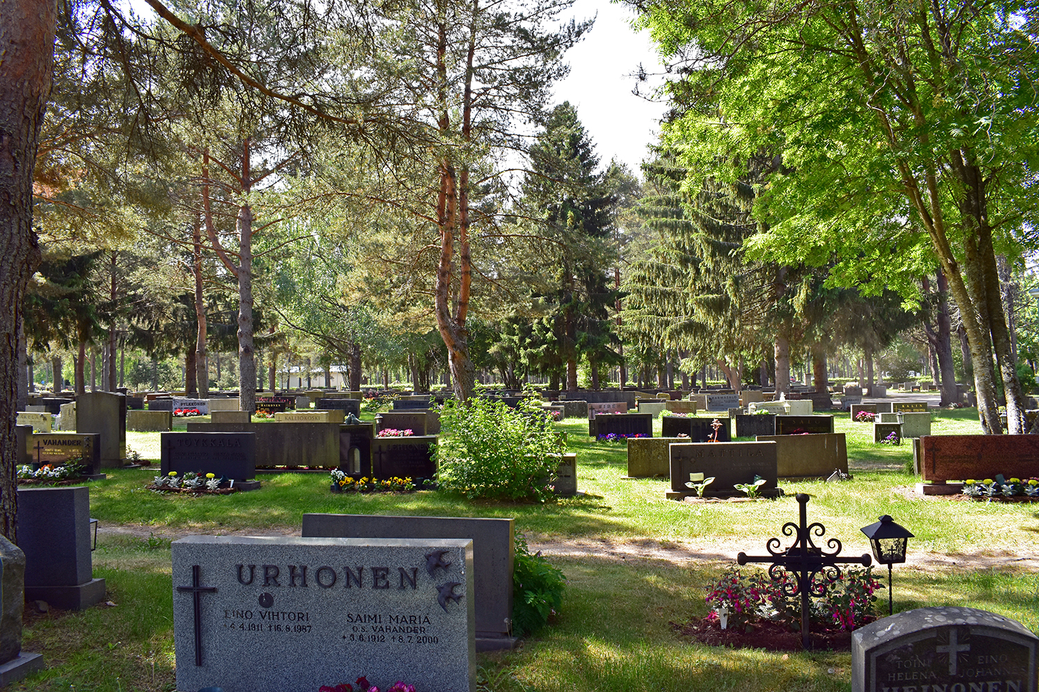 Monnan hautausmaa